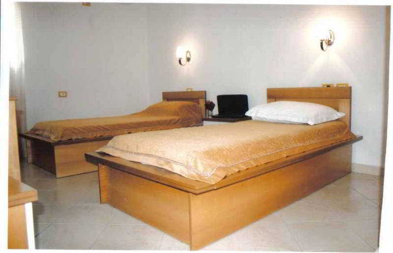 Hotel Alpine Vlorë 외부 사진