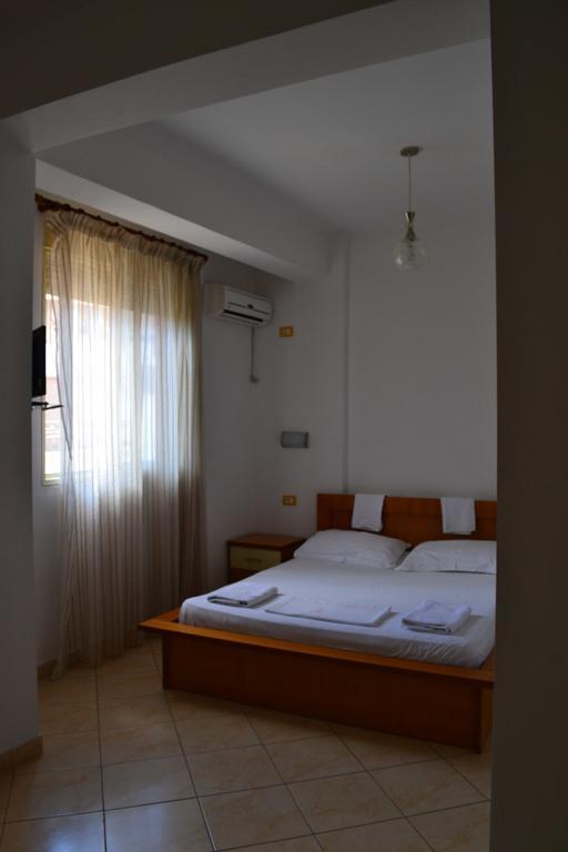 Hotel Alpine Vlorë 객실 사진